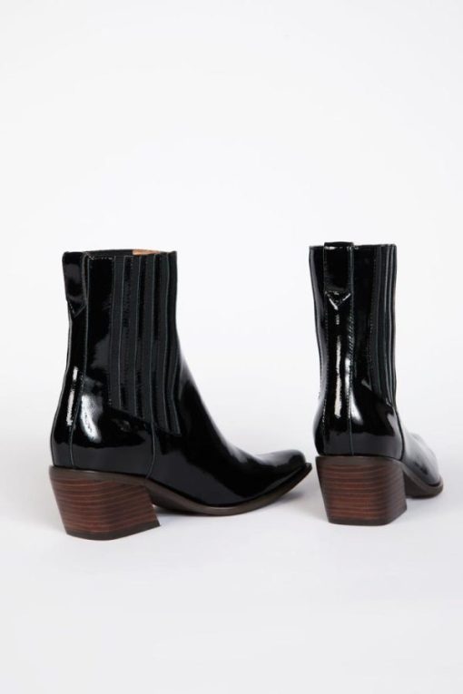 Rivermeadowrobes.shop12c43a7f94 3