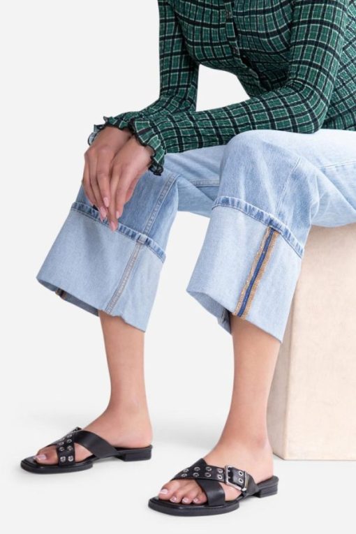 Rivermeadowrobes.shop2670a633ad 4