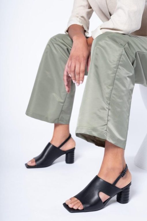 Rivermeadowrobes.shop34bca4f9a6 5