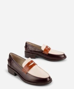 Rivermeadowrobes.shop593b106027 1