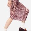 Rivermeadowrobes.shop593b106027 3