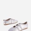 Rivermeadowrobes.shop5d1e2bfb61 2