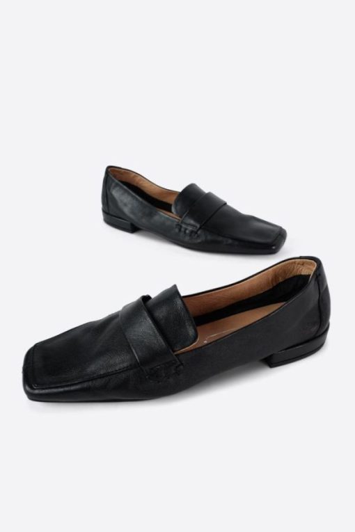 Rivermeadowrobes.shop5e20b8bd26 11