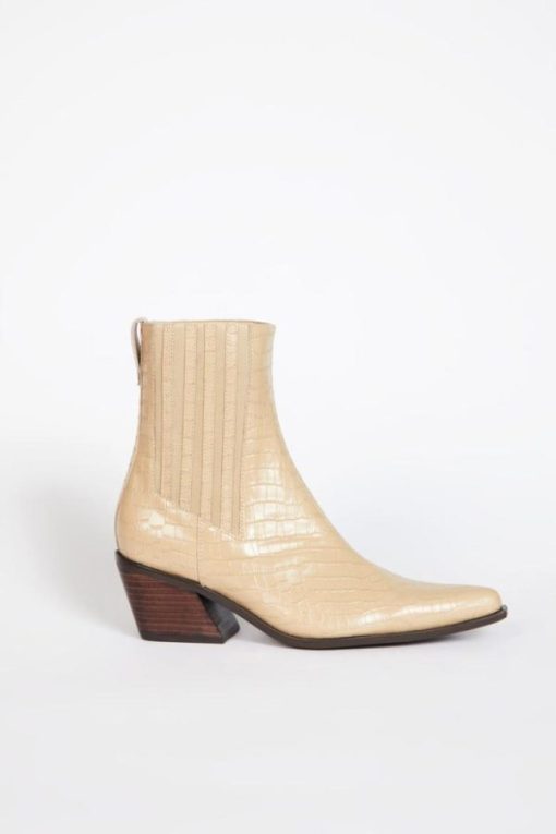 Rivermeadowrobes.shop675c6e3eb8 15