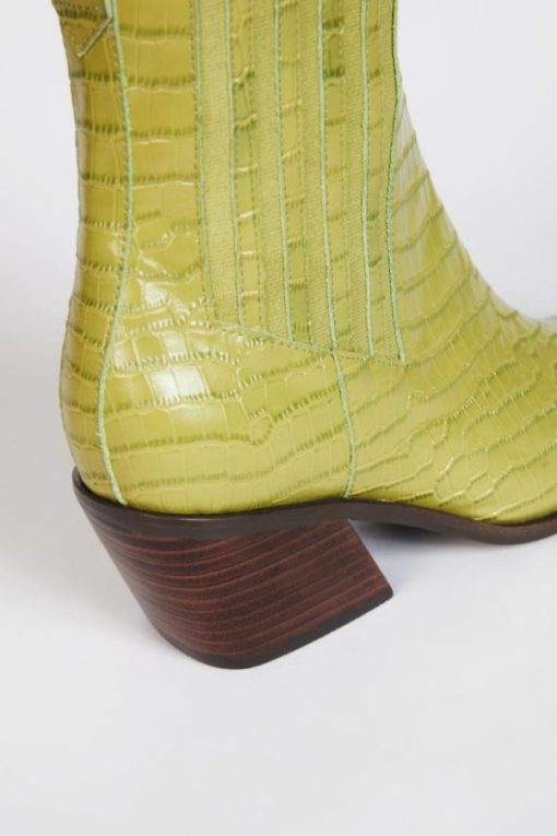 Rivermeadowrobes.shop675c6e3eb8 9
