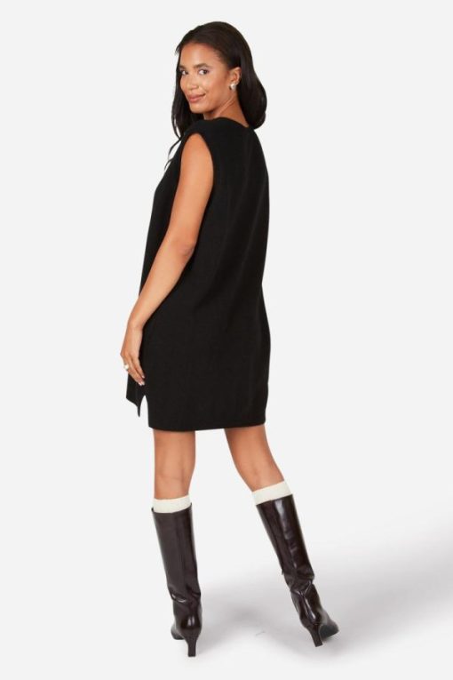 Rivermeadowrobes.shop7d2408bec5 4