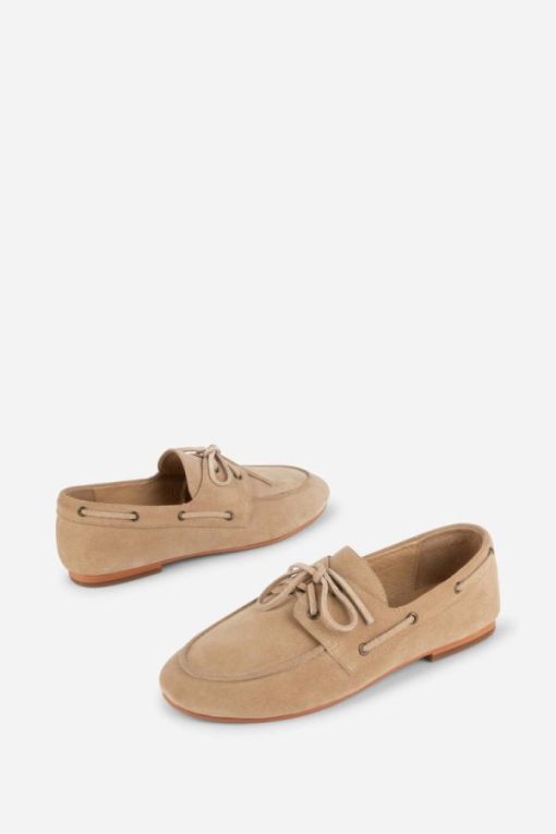 Rivermeadowrobes.shop7f7a32f810 10