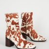 Rivermeadowrobes.shop83117b8bbd 6