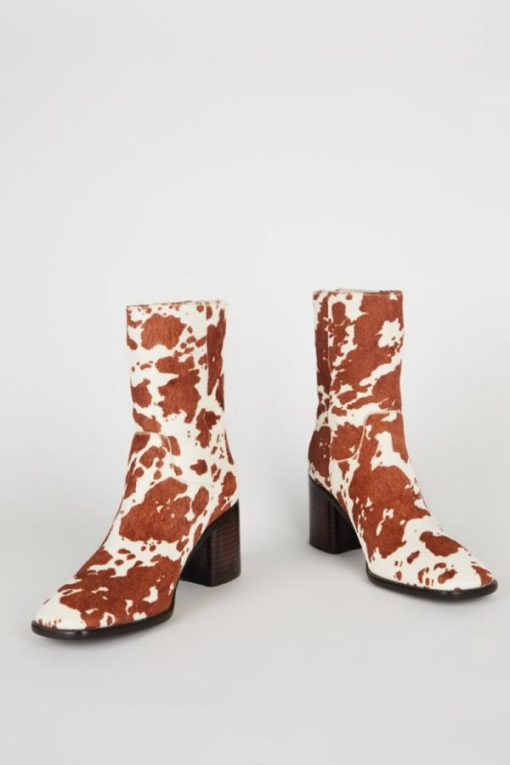 Rivermeadowrobes.shop83117b8bbd 8
