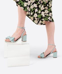 Rivermeadowrobes.shop845f624b71 2