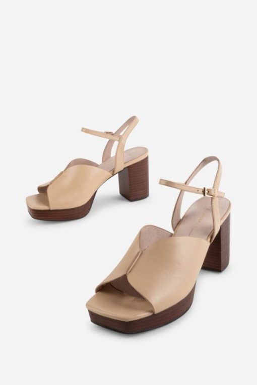 Rivermeadowrobes.shop894ecfe384 4