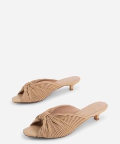 Rivermeadowrobes.shopaa7000e32f 1