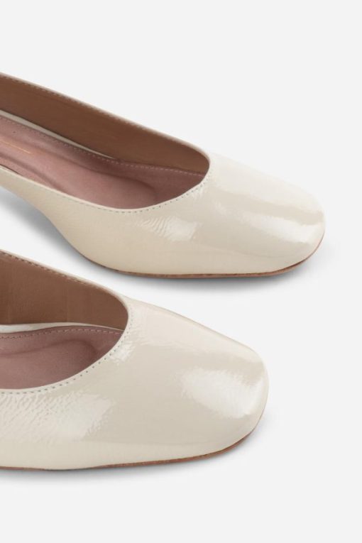 Rivermeadowrobes.shopb9ea173ea2 5