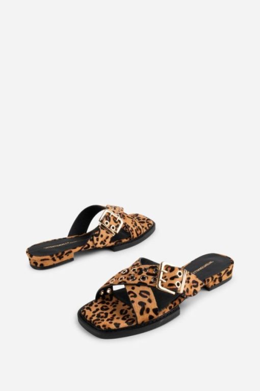 Rivermeadowrobes.shopd554b445bd 3