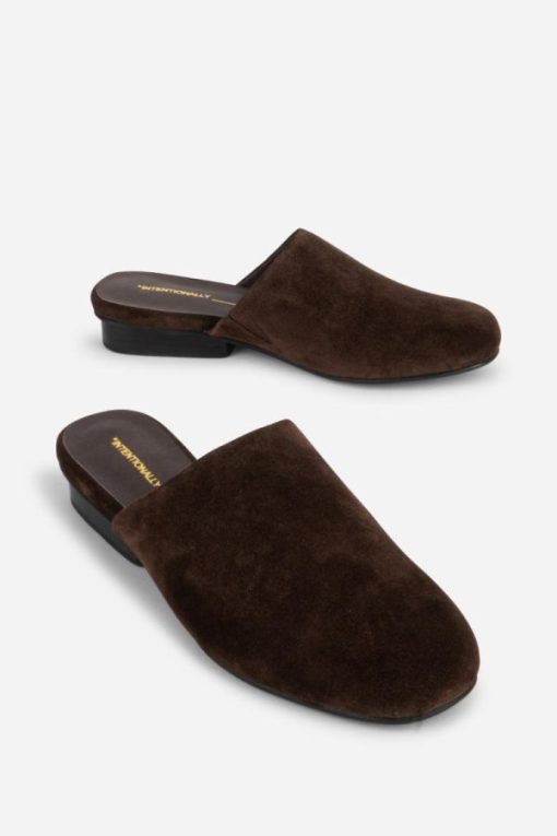 Rivermeadowrobes.shopd7d3f3c816 6