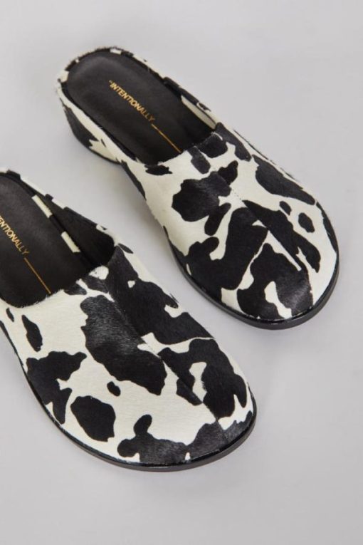 Rivermeadowrobes.shopd89f2a4390 4