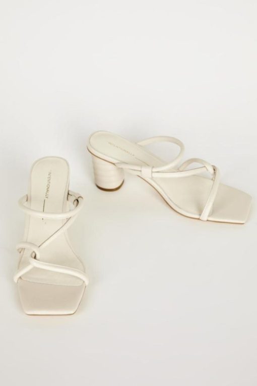 Rivermeadowrobes.shopde4d2e9e5a 12