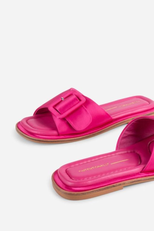 Rivermeadowrobes.shopffce2a61ea 2