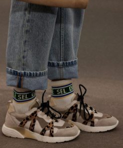 Rivermeadowrobes.shop0a3bcd866e 1