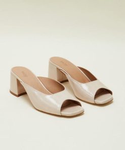 Rivermeadowrobes.shop0b5c393663 2