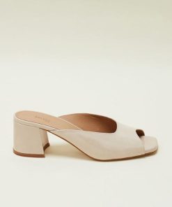 Rivermeadowrobes.shop0b5c393663 3