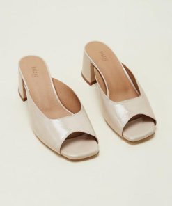 Rivermeadowrobes.shop0b5c393663 5