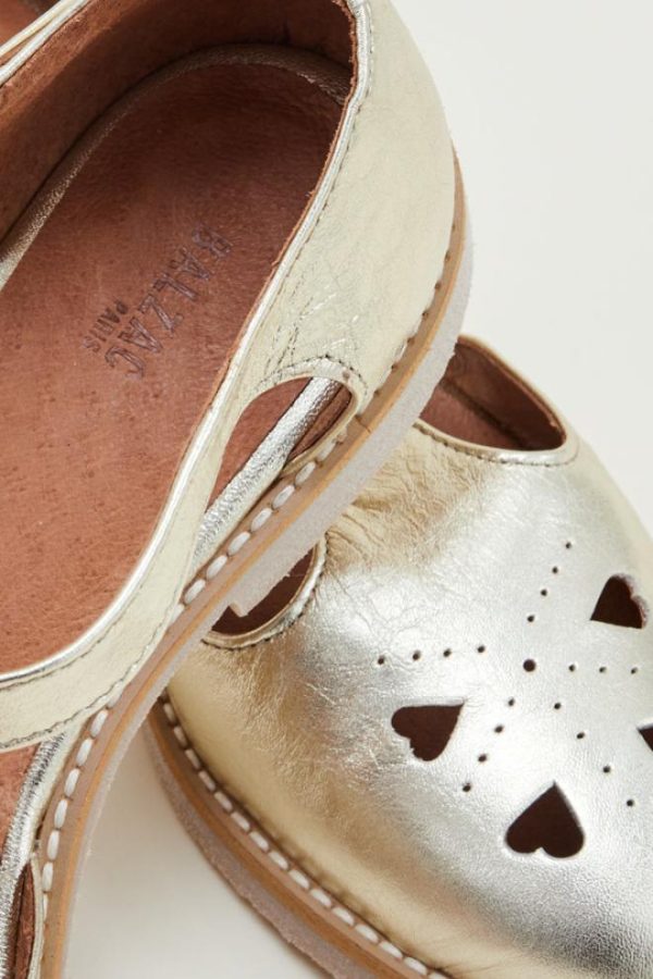 Rivermeadowrobes.shop0c2c5adf1e 2