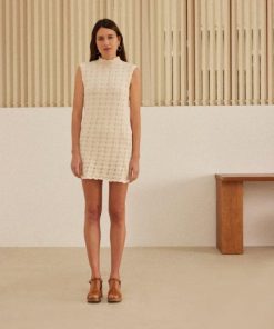 Rivermeadowrobes.shop105273fc99 4