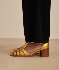 Rivermeadowrobes.shop146092d881 2