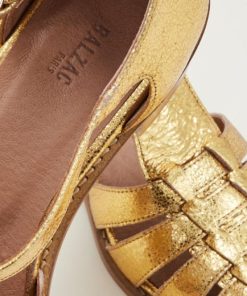 Rivermeadowrobes.shop146092d881 3