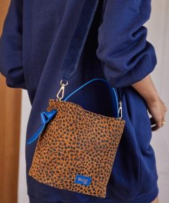 Rivermeadowrobes.shop27e6c9f450 4