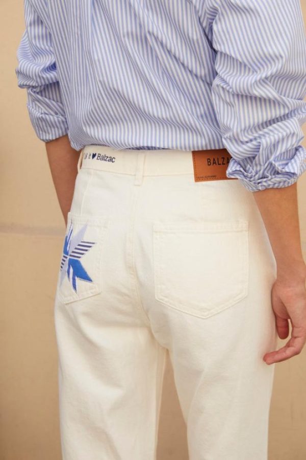 Rivermeadowrobes.shop2a86fc2040 2