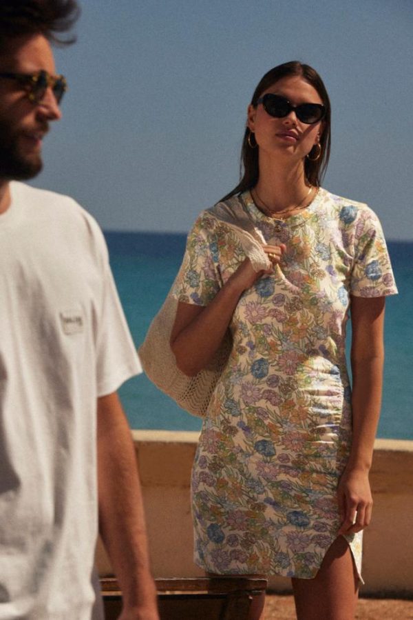 Rivermeadowrobes.shop39241c43f4 4