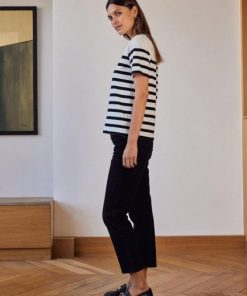 Rivermeadowrobes.shop3a82fa4b1e 2