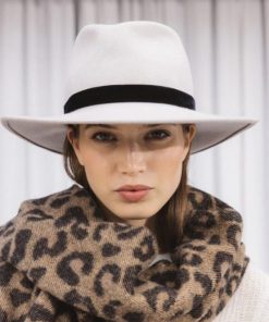 Rivermeadowrobes.shop3b43967fdb 1