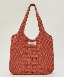 Rivermeadowrobes.shop3b43ac7a3d 1