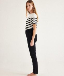 Rivermeadowrobes.shop531442a5dd 1