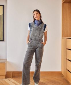 Rivermeadowrobes.shop5ab3f87260 1