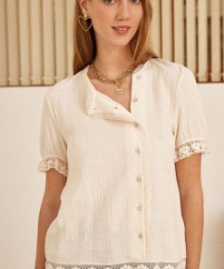 Rivermeadowrobes.shop5b41a27d4b 1