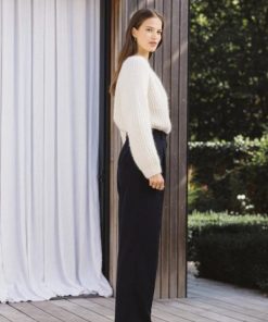 Rivermeadowrobes.shop650b4b3f78 4