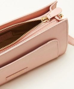 Rivermeadowrobes.shop6a90e90d4c 4