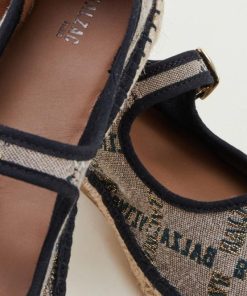 Rivermeadowrobes.shop6b536b48c2 2