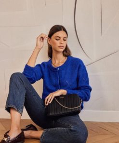 Rivermeadowrobes.shop6e8e8e019f 1