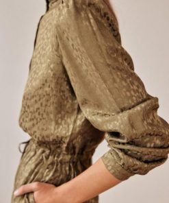 Rivermeadowrobes.shop6eaa04d916 1