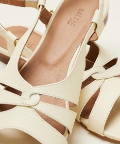 Rivermeadowrobes.shop70c1e0d5dc 2