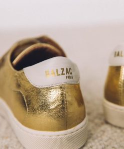 Rivermeadowrobes.shop763989e975 3