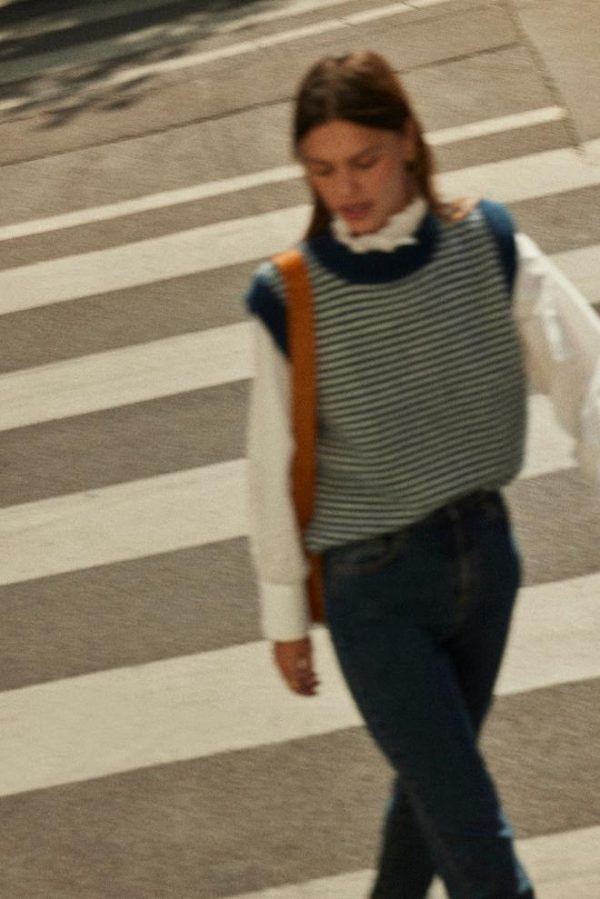 Rivermeadowrobes.shop77e978cae5 4