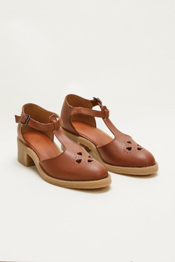 Rivermeadowrobes.shop861b564ef1 1