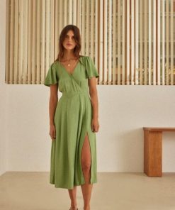 Rivermeadowrobes.shop8b3587eaad 2