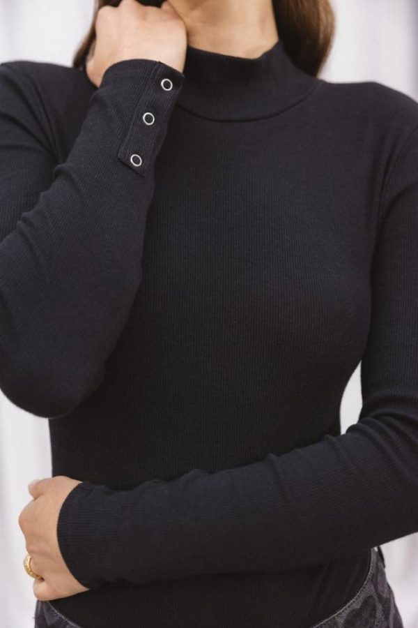 Rivermeadowrobes.shop8d042fe2c0 1